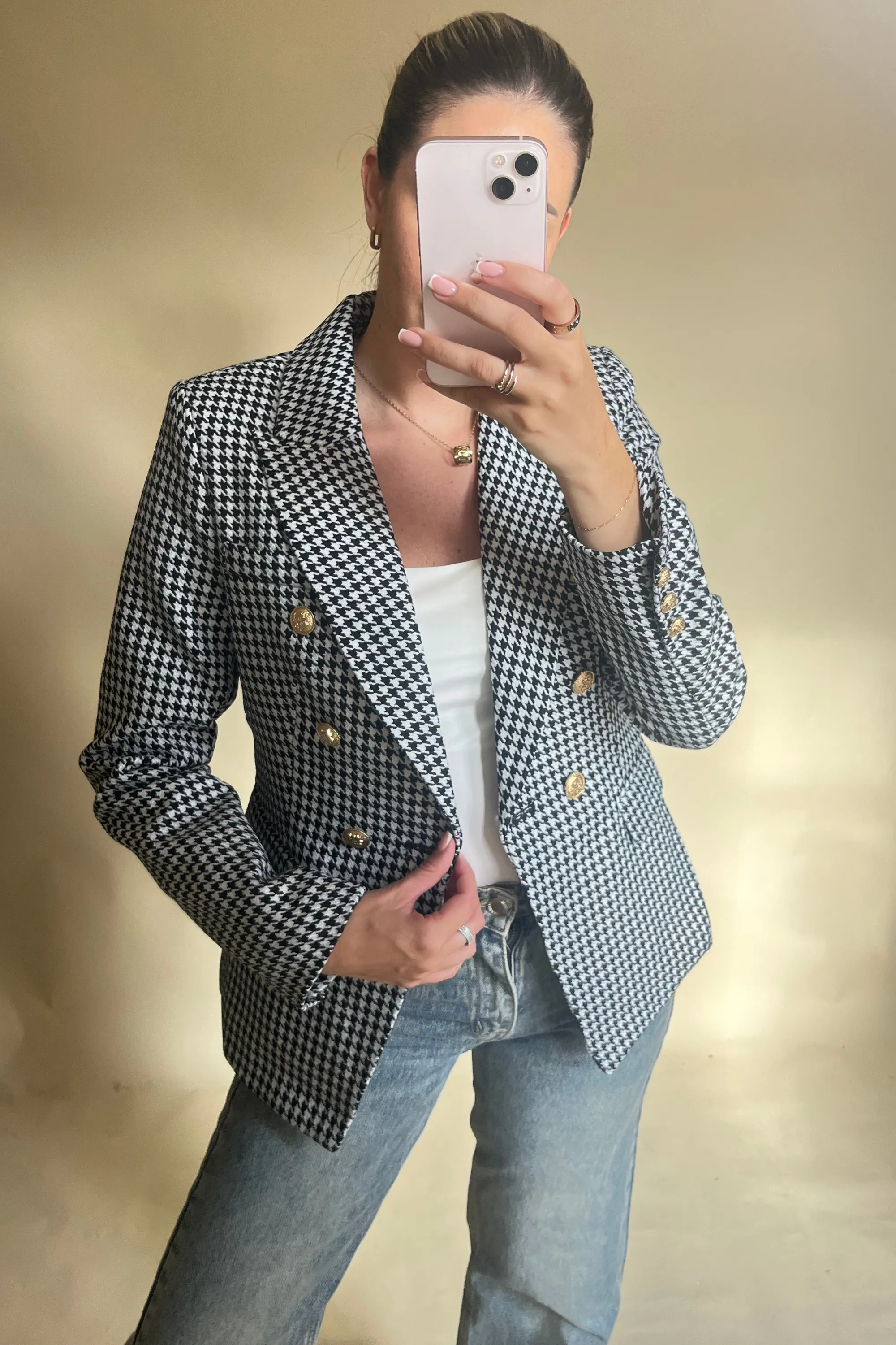 Black & white dog tooth tailored blazer