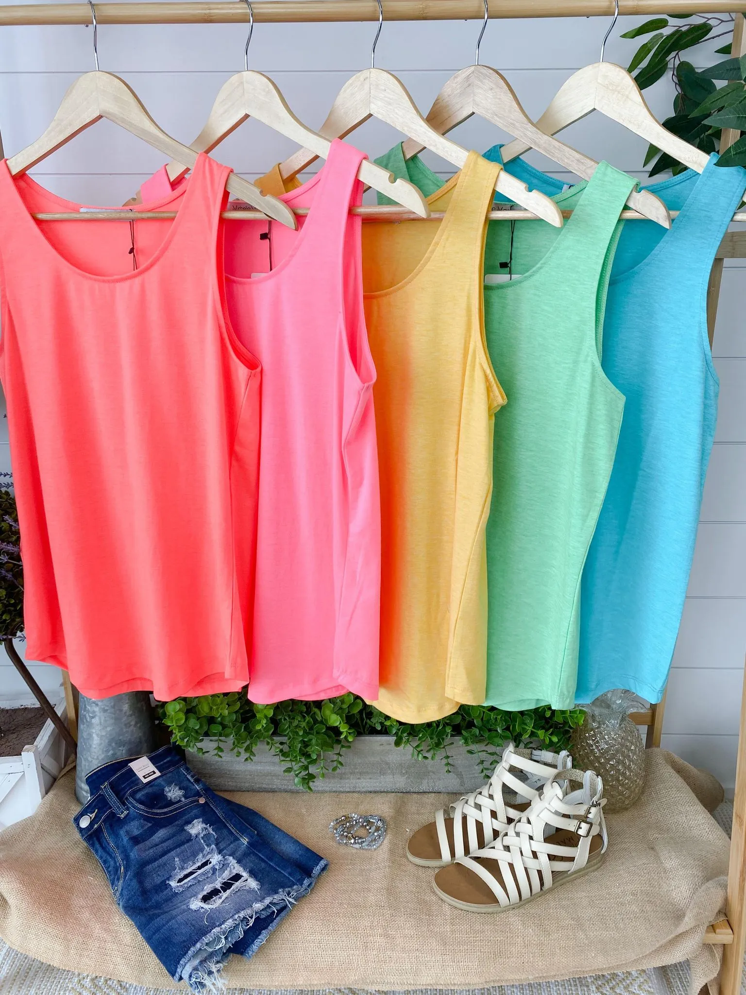 IN STOCK Tiffany Tank - Neon Pink