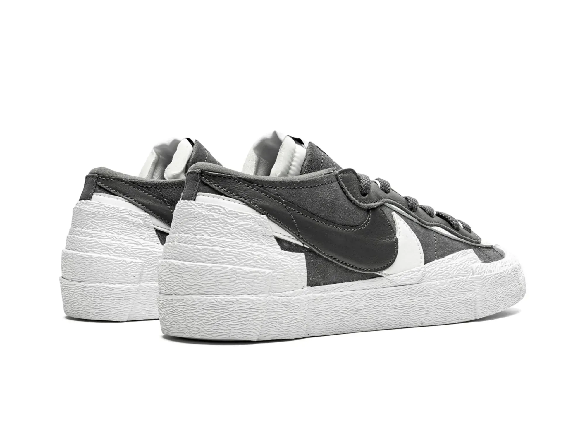 Nike Blazer Low Sacai "Iron Grey"