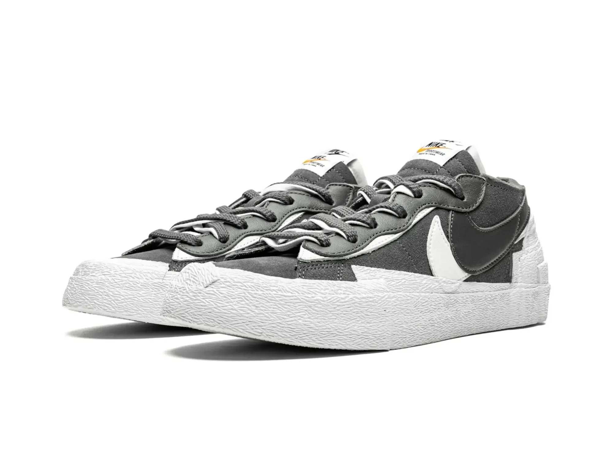 Nike Blazer Low Sacai "Iron Grey"