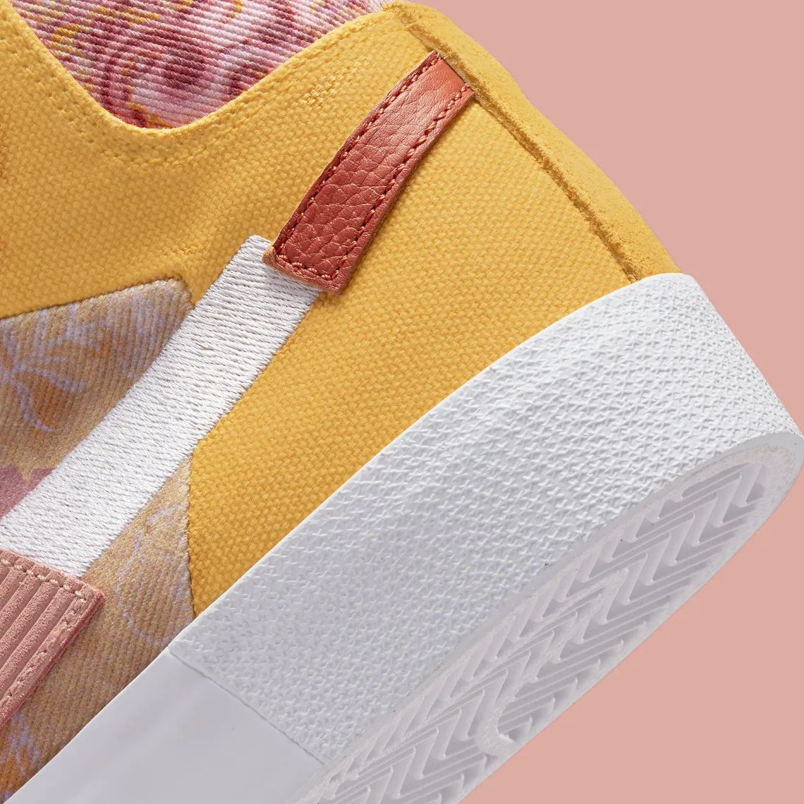 Nike SB Zoom Blazer Mid Premium Floral Paisley Sanded Gold