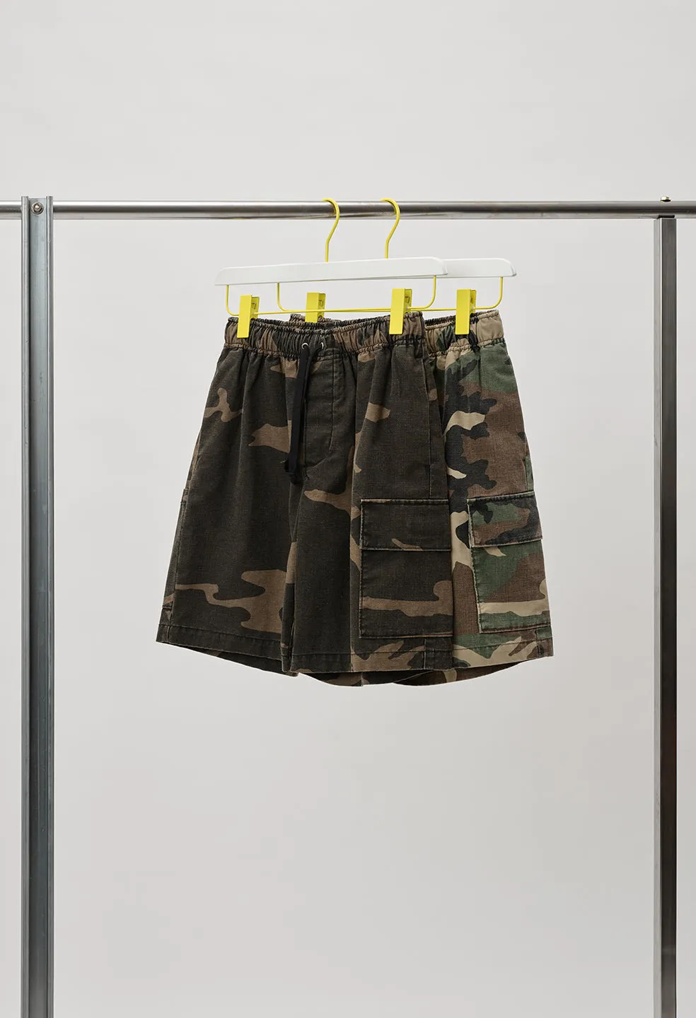 Utility Cargo Shorts / Black Camo